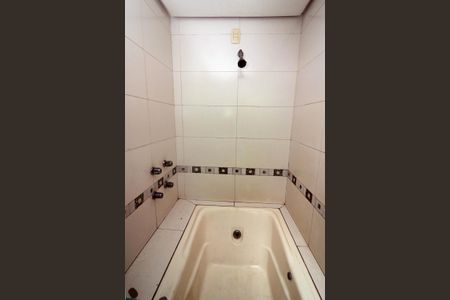 Apartamento para alugar com 81m², 1 quarto e sem vagaBanheiro da Suíte