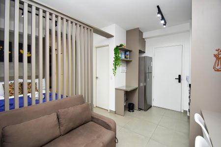 Studio para alugar com 27m², 1 quarto e sem vaga Studio para alugar com 27m², 1 quarto e sem vagaSala