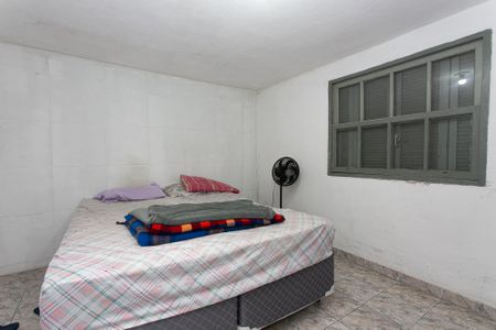 Casa à venda com 160m², 4 quartos e 2 vagas Casa à venda com 160m², 4 quartos e 2 vagasCasa 2 - Quarto