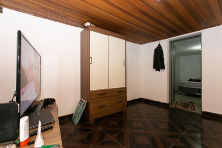 Casa à venda com 160m², 4 quartos e 2 vagas Casa à venda com 160m², 4 quartos e 2 vagasCasa 2 - Sala