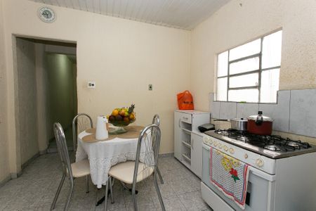 Casa à venda com 160m², 4 quartos e 2 vagas Casa à venda com 160m², 4 quartos e 2 vagasCasa 1 - Cozinha