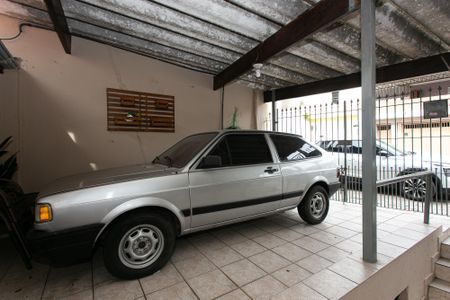Casa à venda com 160m², 4 quartos e 2 vagas Casa à venda com 160m², 4 quartos e 2 vagasGaragem