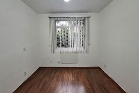 Quarto 2 de apartamento para alugar com 2 quartos, 50m² em Santa Rosa, Niterói