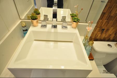 Apartamento à venda com 73m², 2 quartos e 3 vagasBanheiro Social