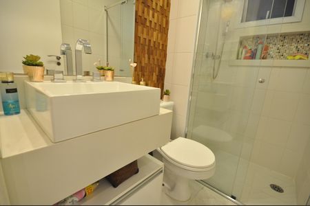 Apartamento à venda com 73m², 2 quartos e 3 vagasBanheiro Social
