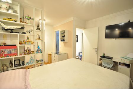 Apartamento à venda com 73m², 2 quartos e 3 vagasQuarto Suíte