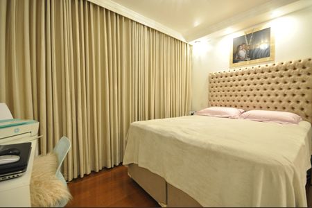 Apartamento à venda com 73m², 2 quartos e 3 vagasQuarto Suíte