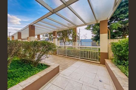 Apartamento à venda com 73m², 2 quartos e 3 vagas Apartamento à venda com 73m², 2 quartos e 3 vagasHall