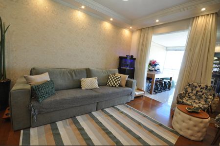Apartamento à venda com 73m², 2 quartos e 3 vagasSala