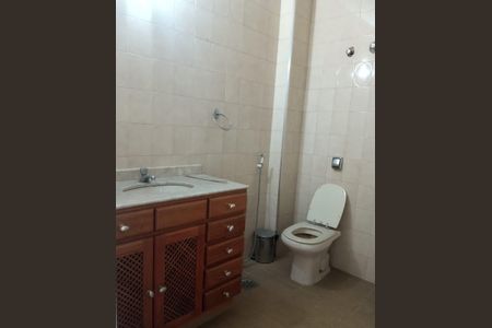 Banheiro de apartamento para alugar com 2 quartos, 80m² em Icaraí, Niterói