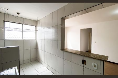 Cozinha de apartamento para alugar com 2 quartos, 56m² em Vila Ré, São Paulo