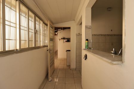 Casa para alugar com 100m², 2 quartos e 1 vagaÁrea de Serviço