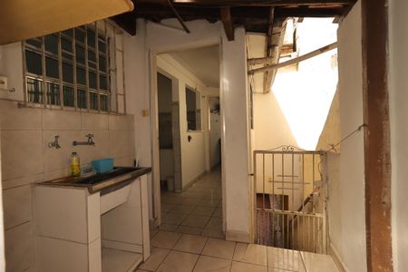 Casa para alugar com 100m², 2 quartos e 1 vagaÁrea de Serviço