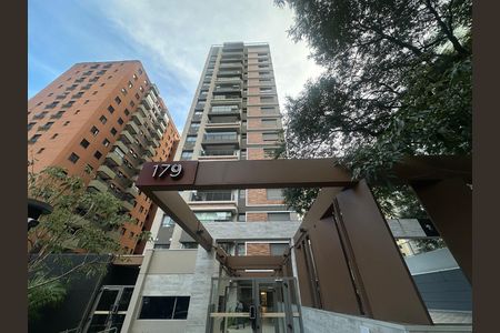 Apartamento à venda com 85m², 2 quartos e 2 vagas Apartamento à venda com 85m², 2 quartos e 2 vagasFachada