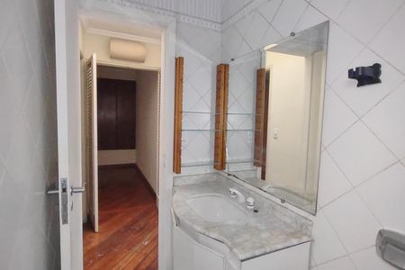 Casa para alugar com 250m², 3 quartos e 2 vagas Casa para alugar com 250m², 3 quartos e 2 vagasBanheiro 2