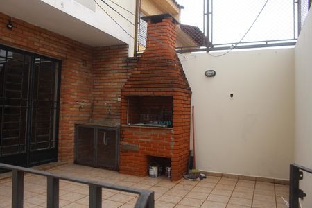 Casa para alugar com 250m², 3 quartos e 2 vagasQuintal