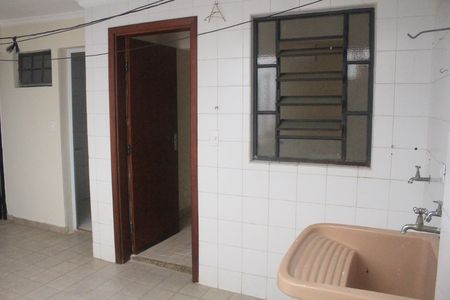 Casa para alugar com 250m², 3 quartos e 2 vagasÁrea de Serviço