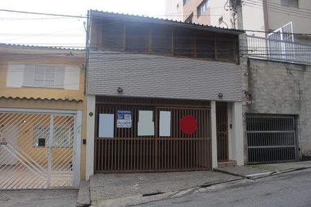 Casa para alugar com 250m², 3 quartos e 2 vagasFachada