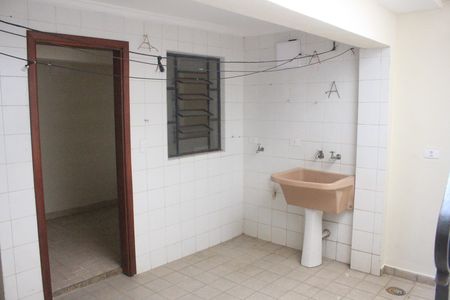 Casa para alugar com 250m², 3 quartos e 2 vagasÁrea de Serviço