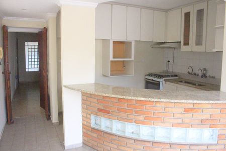 Casa para alugar com 250m², 3 quartos e 2 vagasCozinha