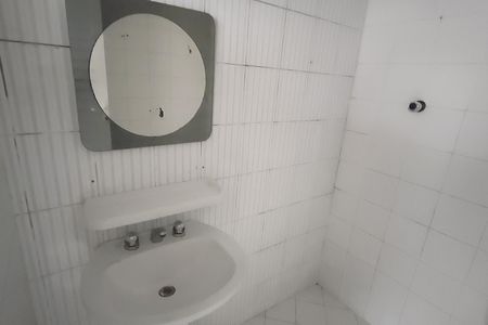 Casa para alugar com 250m², 3 quartos e 2 vagas Casa para alugar com 250m², 3 quartos e 2 vagasBanheiro 1