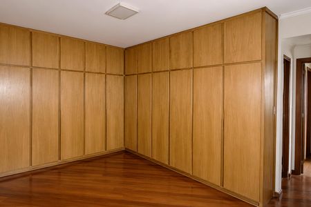 Suíte de casa para alugar com 3 quartos, 250m² em Olímpico, São Caetano do Sul