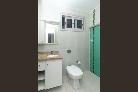 Banheiro de apartamento para alugar com 2 quartos, 78m² em Menino Deus, Porto Alegre