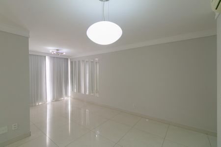 Apartamento para alugar com 101m², 3 quartos e 2 vagas