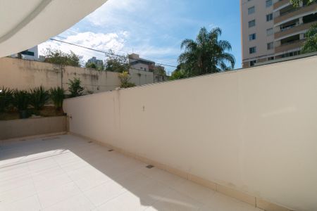 Apartamento para alugar com 101m², 3 quartos e 2 vagas
