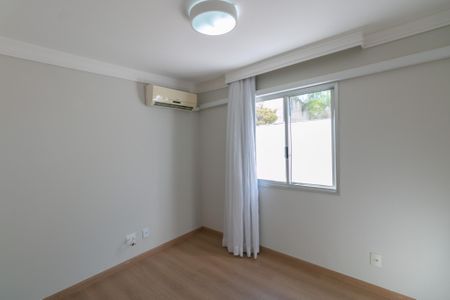 Apartamento para alugar com 101m², 3 quartos e 2 vagas