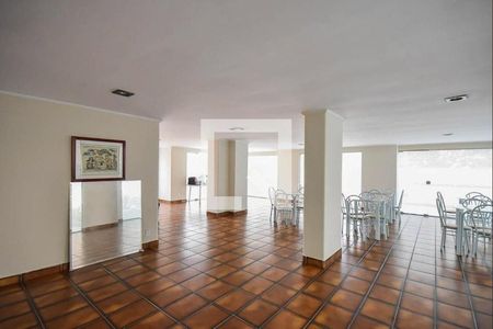 Apartamento à venda com 136m², 3 quartos e 2 vagasÁrea comum - Salão de festas
