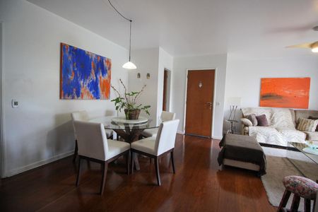 Apartamento à venda com 136m², 3 quartos e 2 vagasSala