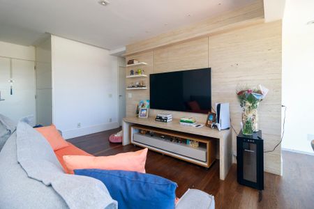 Sala de apartamento para alugar com 2 quartos, 80m² em Parque Colonial, São Paulo