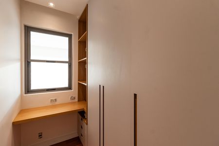 Apartamento à venda com 89m², 3 quartos e 2 vagas Apartamento à venda com 89m², 3 quartos e 2 vagasEscritório