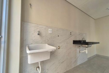 Casa de condomínio à venda com 62m², 2 quartos e 1 vaga Casa de condomínio à venda com 62m², 2 quartos e 1 vagaÁrea de Serviço