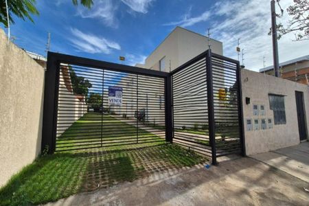 Casa de condomínio à venda com 62m², 2 quartos e 1 vaga Casa de condomínio à venda com 62m², 2 quartos e 1 vagaFachada do Prédio