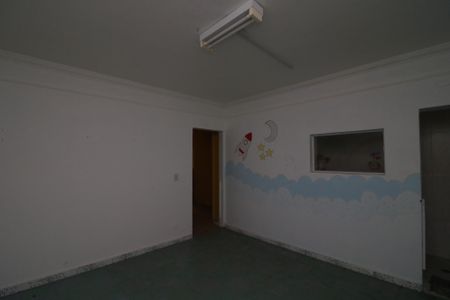 Casa para alugar com 350m², 3 quartos e 4 vagasQuarto
