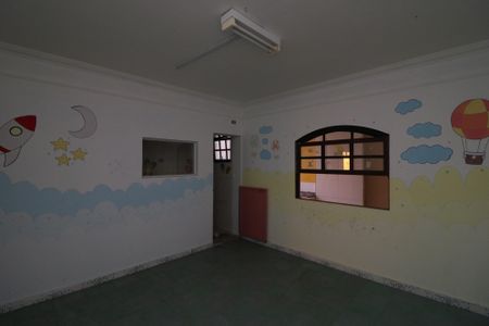 Quarto de casa à venda com 3 quartos, 350m² em Jardim Santa Teresinha, São Paulo