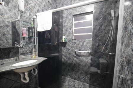 Casa à venda com 183m², 3 quartos e 2 vagasBanheiro Social