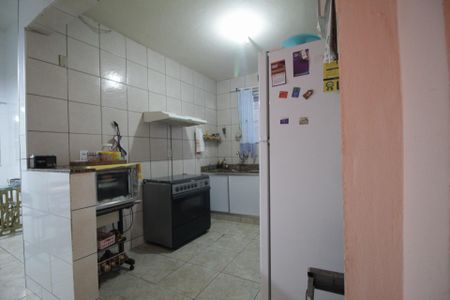Casa à venda com 183m², 3 quartos e 2 vagasCozinha 
