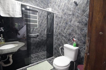 Casa à venda com 183m², 3 quartos e 2 vagasBanheiro Social