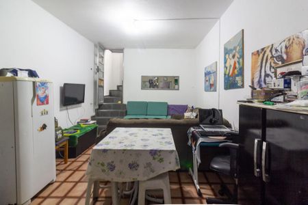 Casa para alugar com 120m², 2 quartos e 2 vagas Casa para alugar com 120m², 2 quartos e 2 vagasEdícula