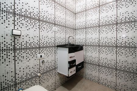 Casa de condomínio para alugar com 338m², 3 quartos e 2 vagas Casa de condomínio para alugar com 338m², 3 quartos e 2 vagasBanheiro Suíte 1