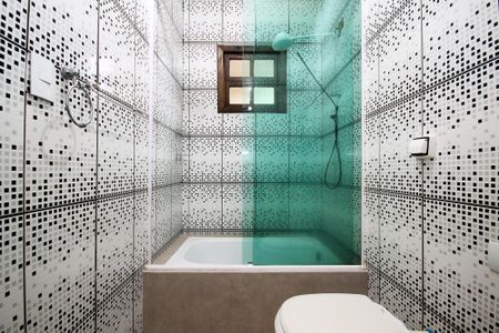 Casa de condomínio para alugar com 338m², 3 quartos e 2 vagas Casa de condomínio para alugar com 338m², 3 quartos e 2 vagasBanheiro Suíte 1