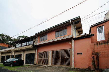 Casa de condomínio para alugar com 338m², 3 quartos e 2 vagas Casa de condomínio para alugar com 338m², 3 quartos e 2 vagasFachada Casa