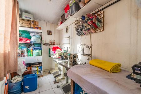 Casa à venda com 267m², 4 quartos e 3 vagas Casa à venda com 267m², 4 quartos e 3 vagasQuarto 4