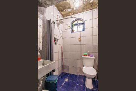 Casa à venda com 267m², 4 quartos e 3 vagas Casa à venda com 267m², 4 quartos e 3 vagasBanheiro 1