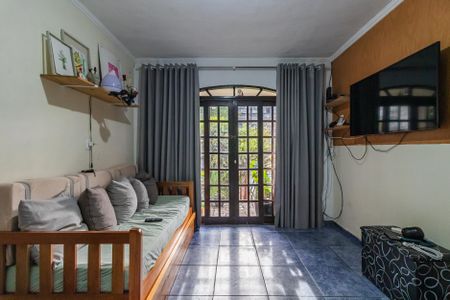Casa à venda com 267m², 4 quartos e 3 vagas Casa à venda com 267m², 4 quartos e 3 vagasSala 1