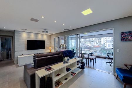 Apartamento à venda com 126m², 3 quartos e 2 vagas Apartamento à venda com 126m², 3 quartos e 2 vagasSala