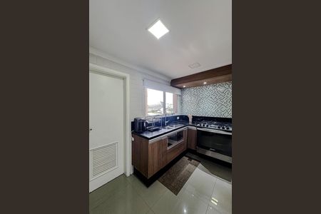 Apartamento à venda com 126m², 3 quartos e 2 vagas Apartamento à venda com 126m², 3 quartos e 2 vagasCozinha